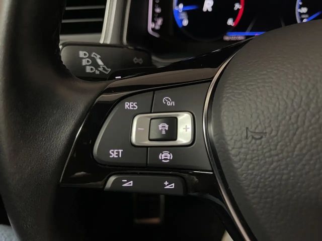 Volkswagen T-Roc 1.5 TSI Cabriolet R-Line