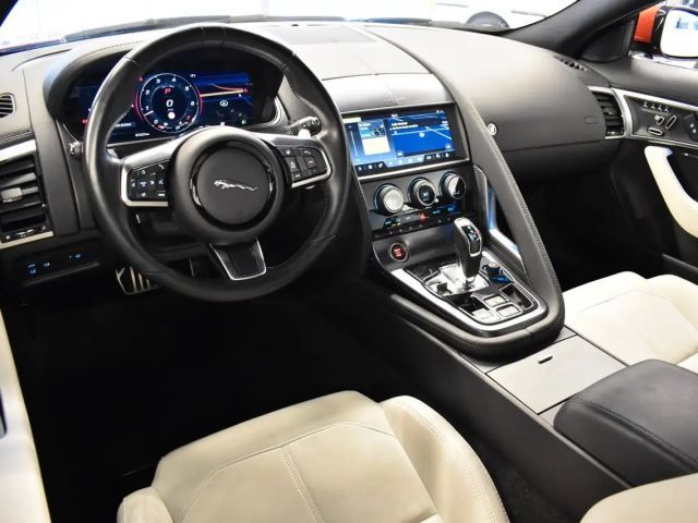 Jaguar F-Type Coupe R-Dynamic