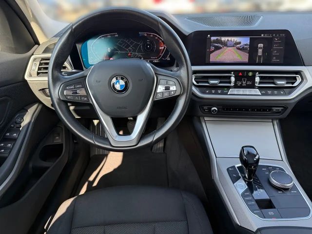 BMW 320 320d Touring xDrive