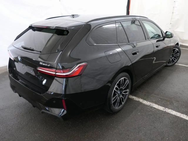BMW 520 520d M-Sport Touring xDrive