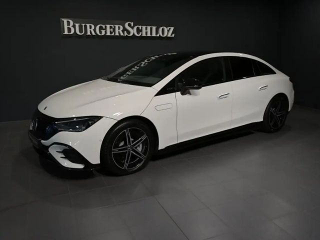 Mercedes-Benz EQE 350 4MATIC AMG Line Sedan