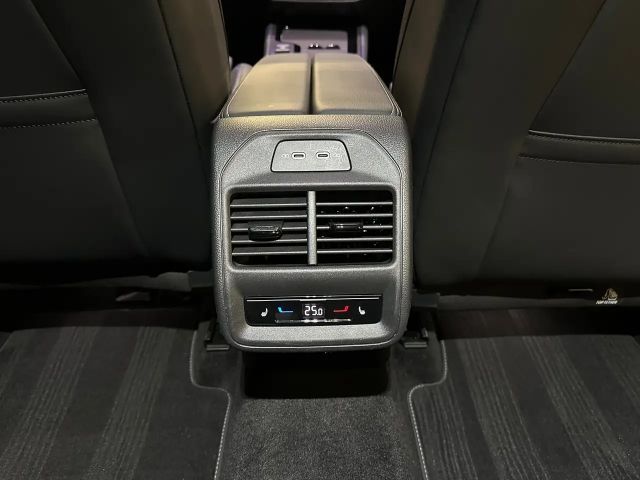 Volkswagen Passat 4Motion R-Line Variant