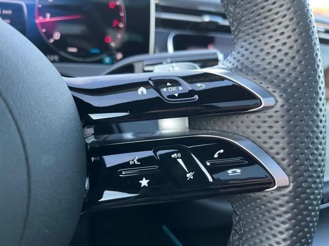 Mercedes-Benz E 200 AMG Line Sedan