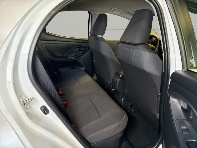 Toyota Yaris Hatchback Hybride Team D