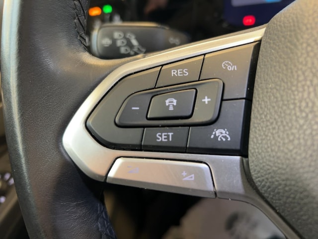 Volkswagen Golf 1.5 eTSI Golf VIII Style