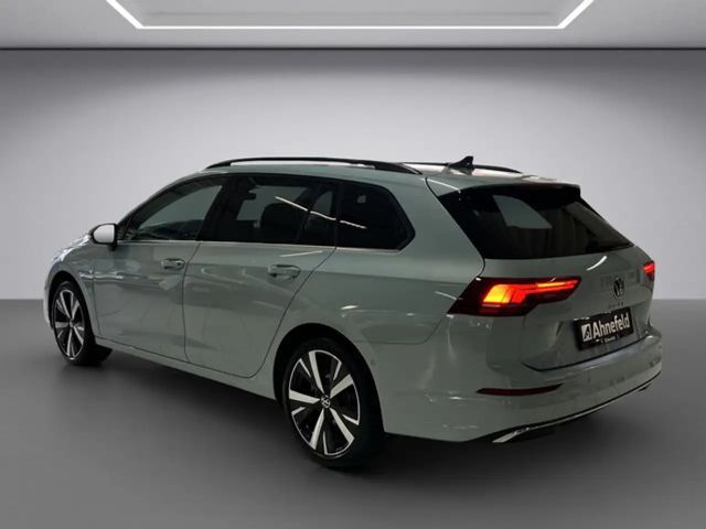 Volkswagen Golf Style Variant