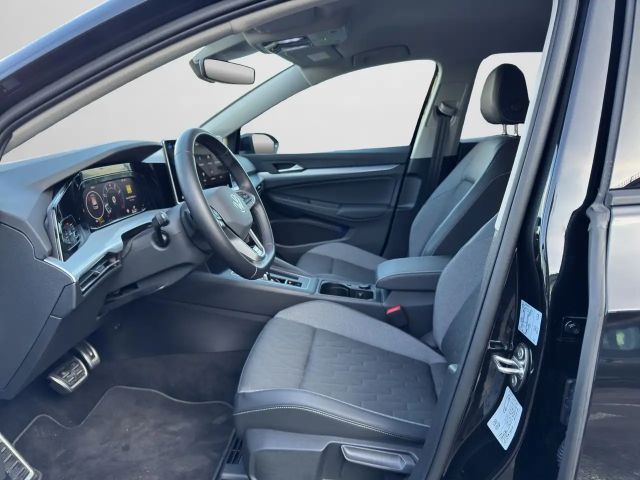 Volkswagen Golf 1.5 eTSI DSG Golf VIII