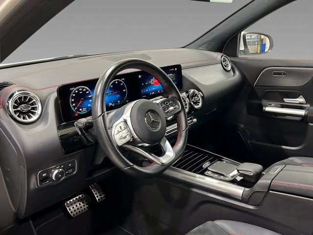 Mercedes-Benz EQA 350 4MATIC AMG Line