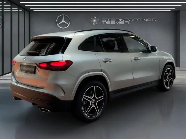 Mercedes-Benz GLA 220 4MATIC AMG Line