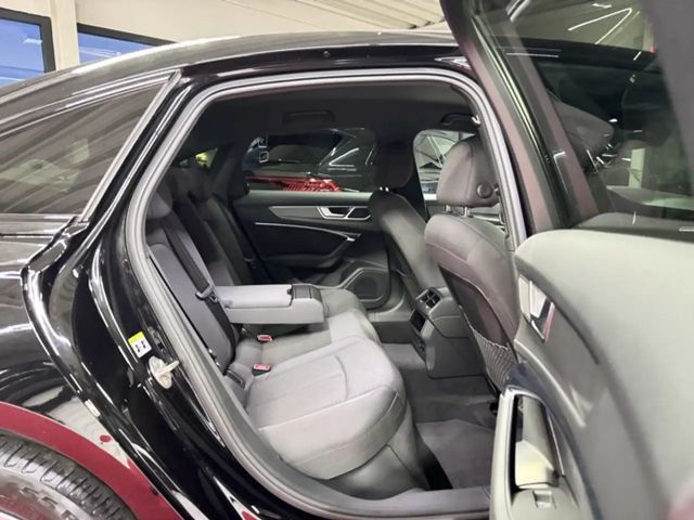 Audi A6 40 TDI S-Line Sedan