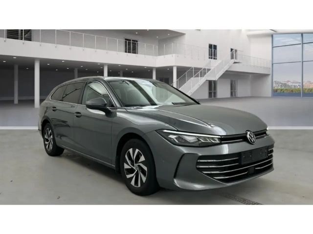 Volkswagen Passat 1.5 eTSI Business Variant