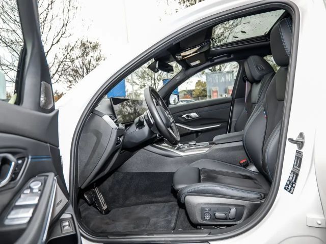 BMW 330 330i M-Sport Sedan xDrive