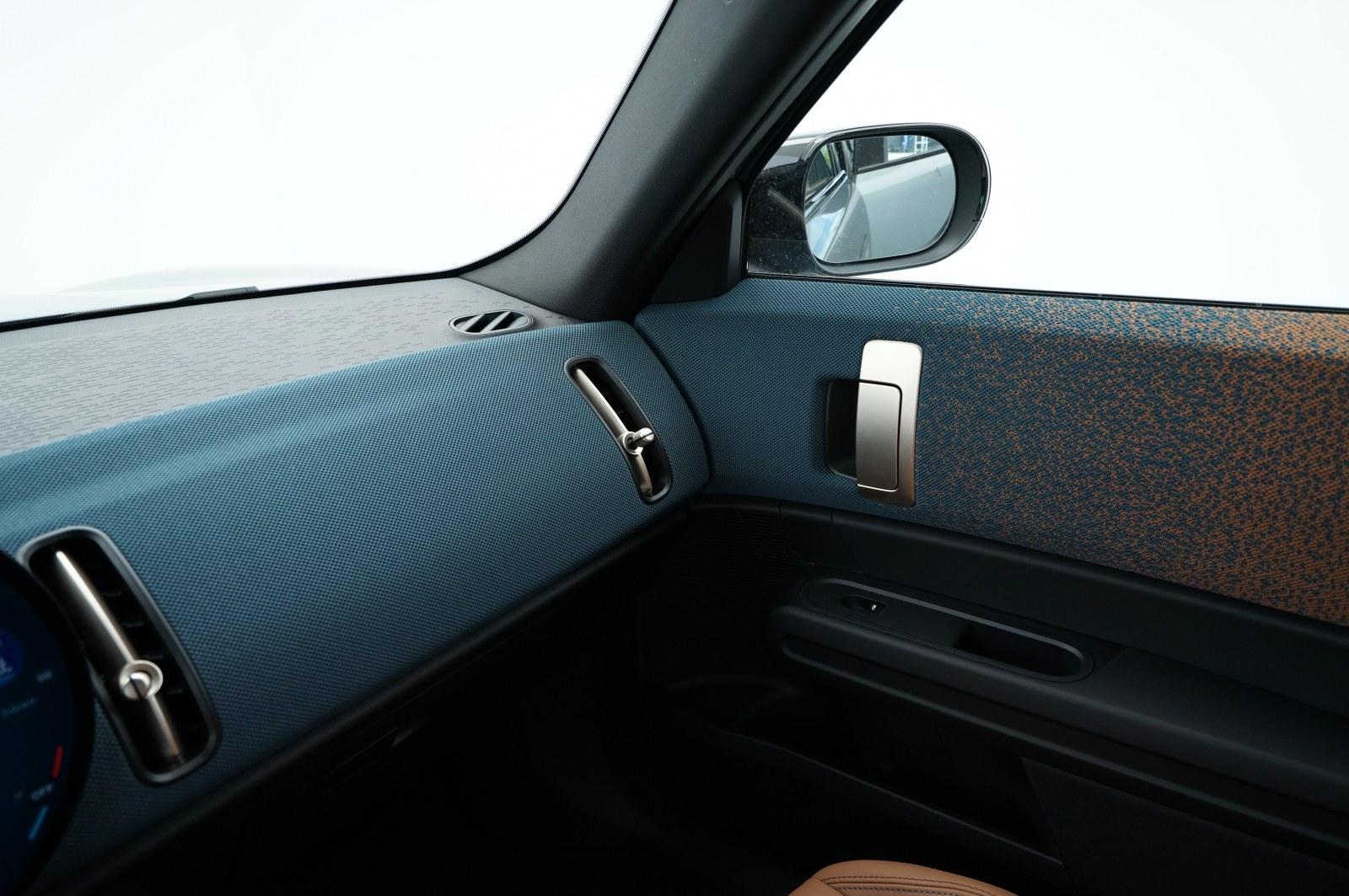 MINI Cooper C Countryman 