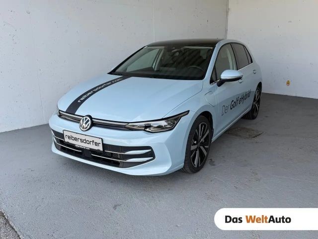 Volkswagen Golf DSG Style eHybrid