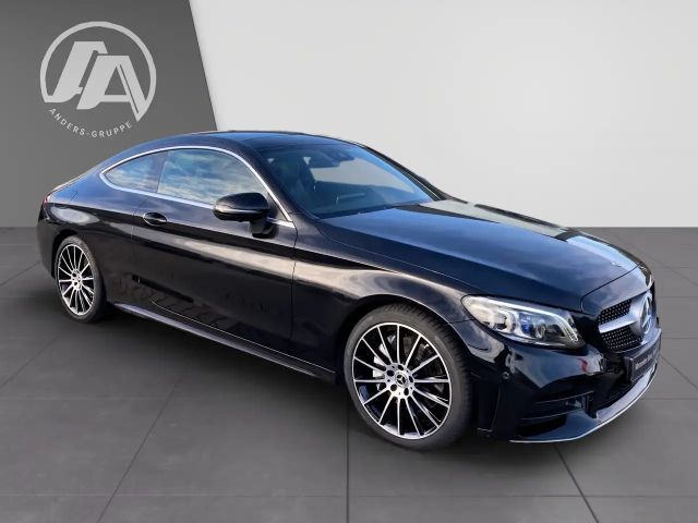 Mercedes-Benz C 300 AMG Line Coupé
