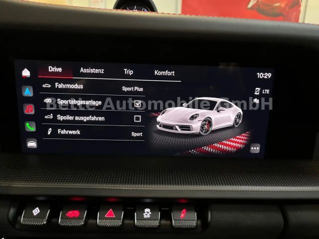 Porsche 992 Black Edition Carrera GTS