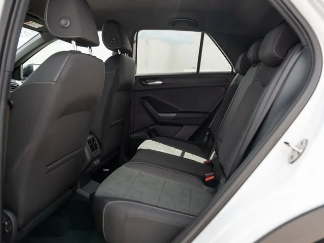 Volkswagen T-Roc 1.5 TSI DSG IQ.Drive R-Line