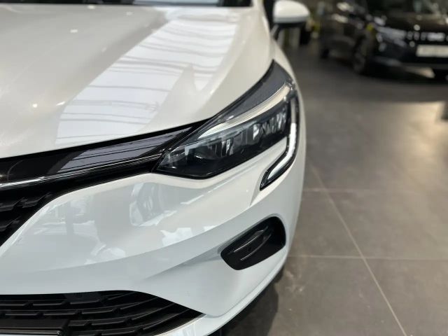 Renault Clio E-Tech Intens