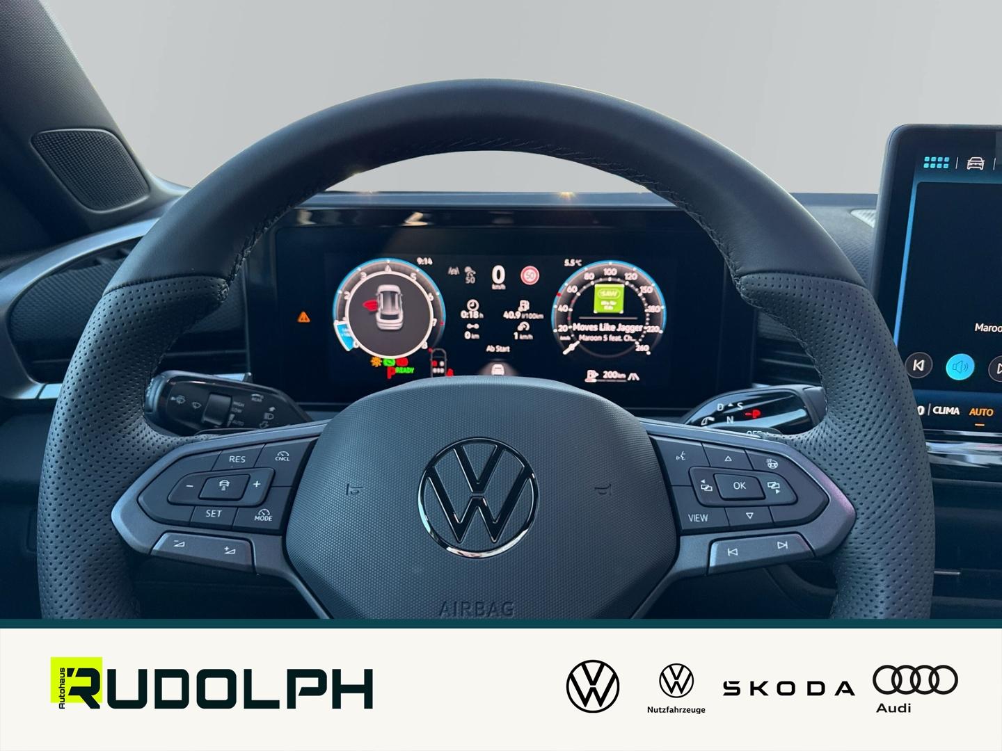 Volkswagen T-Roc 1.5 eTSI DSG R-Line