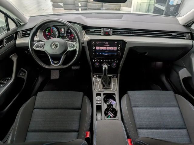 Volkswagen Passat DSG GTE Variant