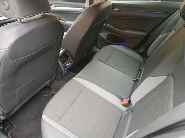 Volkswagen Golf 1.5 TSI Golf VIII