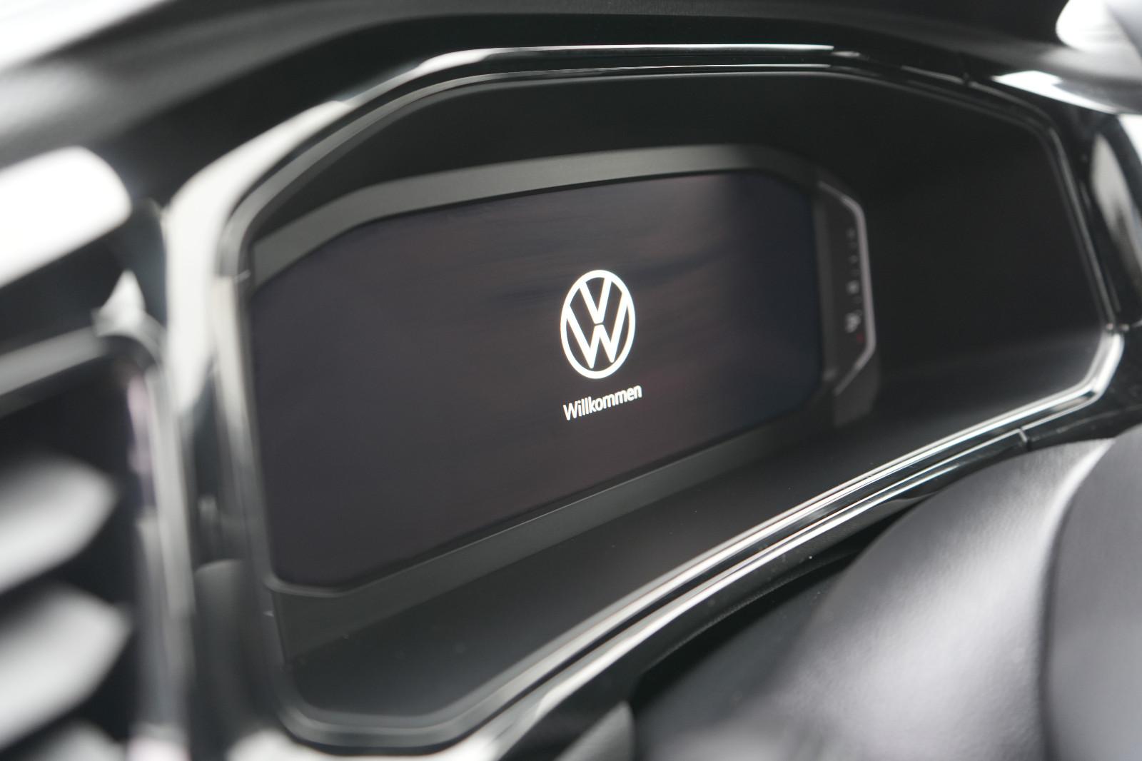 Volkswagen T-Roc 1.5 TSI DSG Plus R-Line