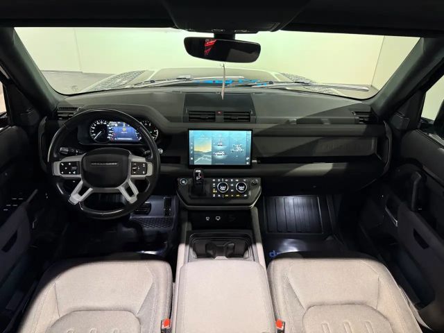 Land Rover Defender 110 Black Pack