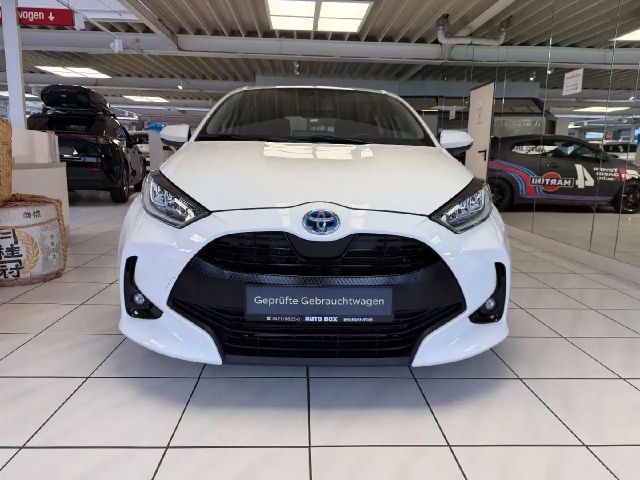 Toyota Yaris Hybride Team D