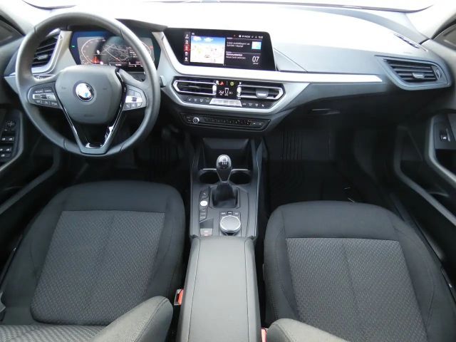 BMW 118 118i Advantage pakket Sedan