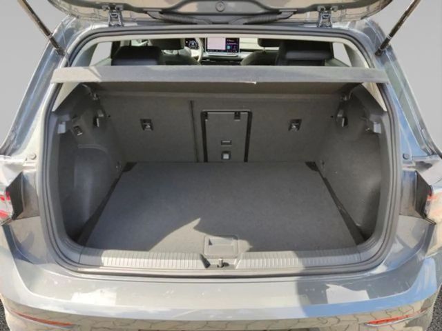Volkswagen Golf 1.5 eTSI Golf VIII Style