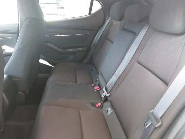 Mazda 3 Exclusive-line