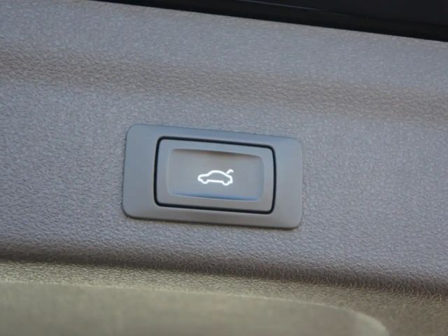 Audi A6 40 TDI Avant S-Tronic