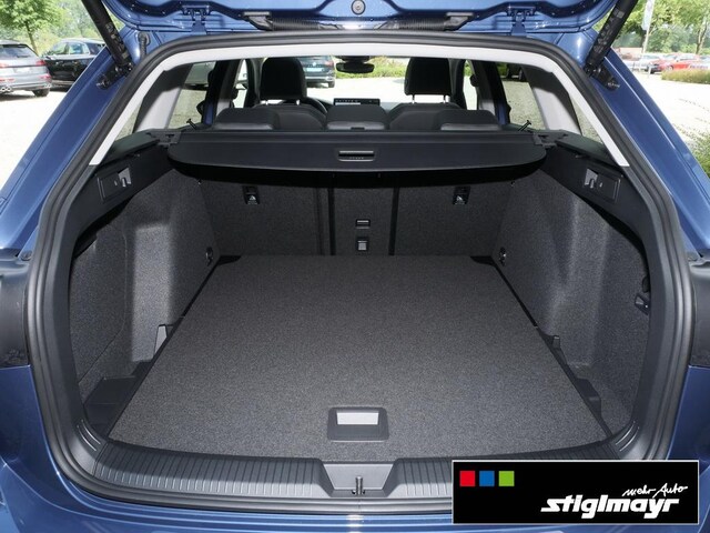 Volkswagen Golf DSG Style Variant