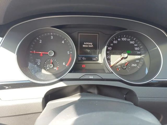 Volkswagen Passat 2.0 TDI Business DSG Variant