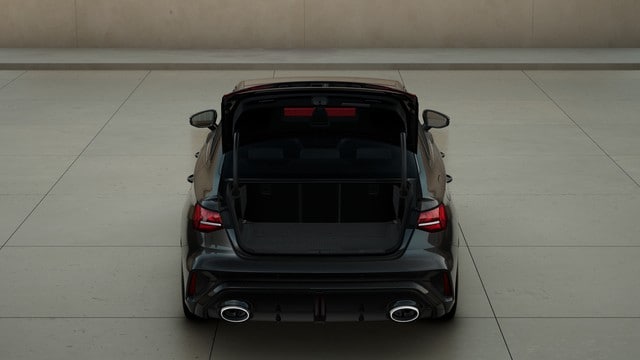 Audi RS3 Quattro S-Tronic Sedan