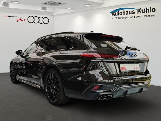 Audi A6 Avant Quattro S-Tronic