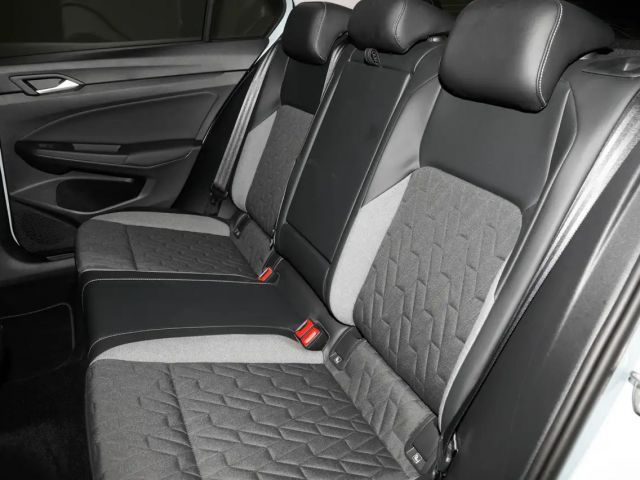 Volkswagen Golf 1.5 TSI