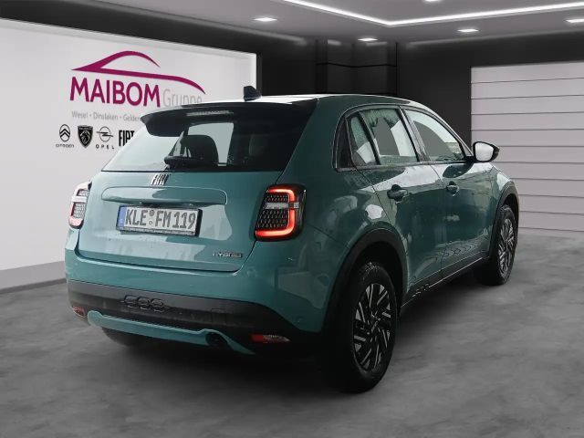 Fiat 600e Mild-Hybrid+Rückfahrkamera