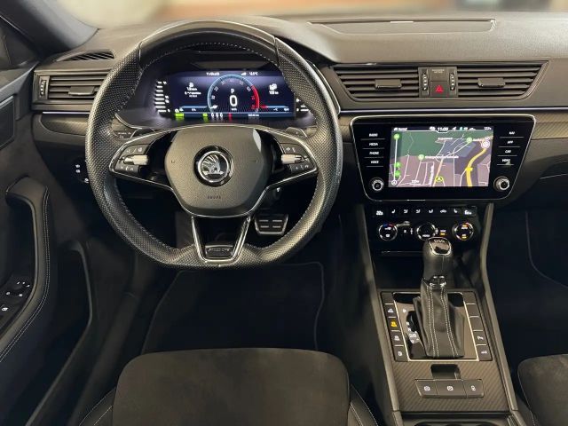 Skoda Superb Sportline iV