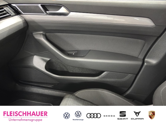 Volkswagen Passat 1.5 TSI Business Variant