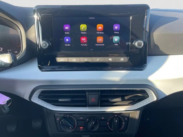 Seat Arona Reference