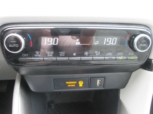 Toyota Yaris 1.5 VVT-iE Aut Elegant