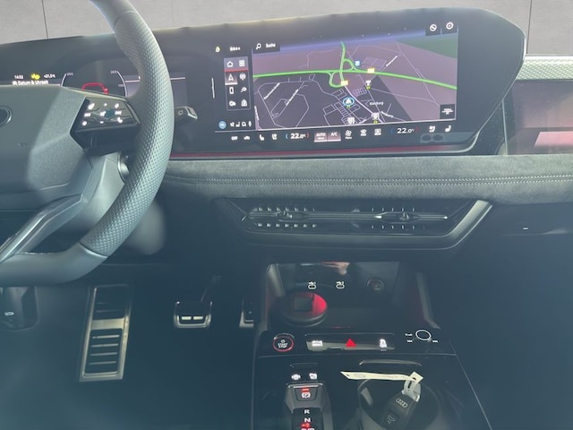 Audi A6 e-tron Avant Quattro