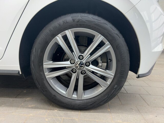 Volkswagen Polo 1.5 TSI DSG Highline R-Line