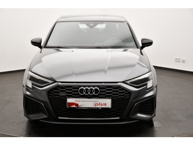 Audi A3 40 TFSI Quattro S-Line S-Tronic Sedan