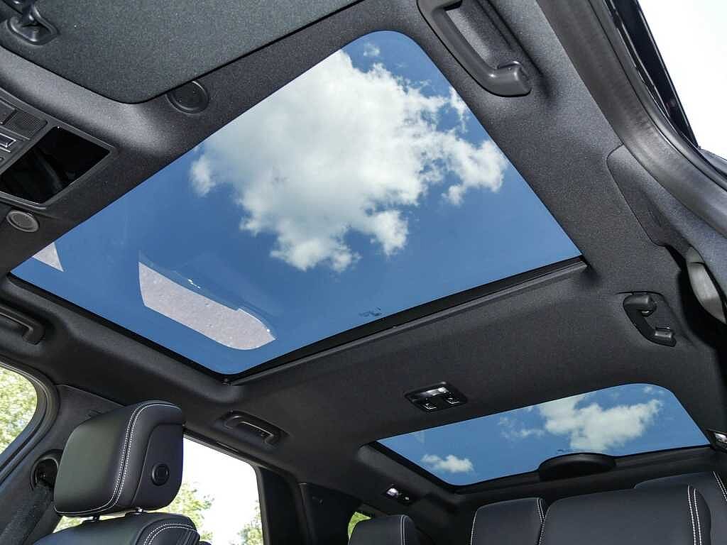 Land Rover Discovery D250 Dynamic SE