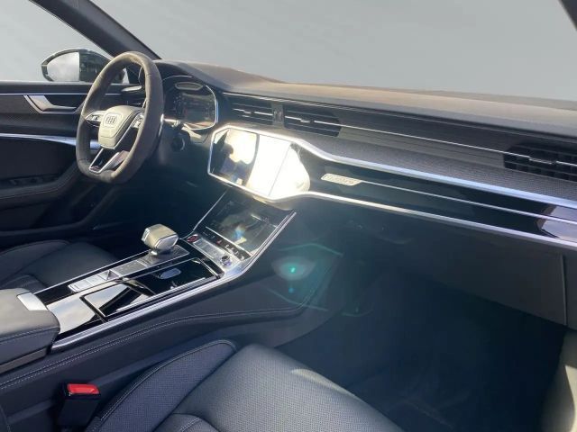 Audi RS6 Avant Performance Quattro