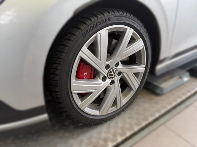 Volkswagen Golf 2.0 TSI Golf VIII