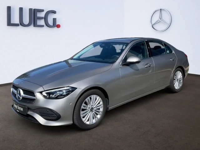 Mercedes-Benz C 200 AVANTGARDE Sedan