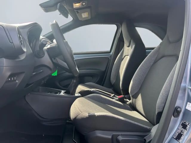 Toyota Aygo X Business Hatchback